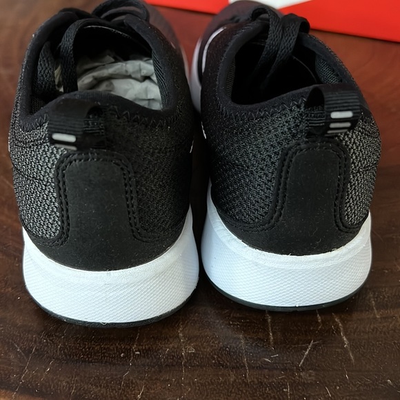 Nike Dualtone Racer (Black & White) - Picture 2 of 10